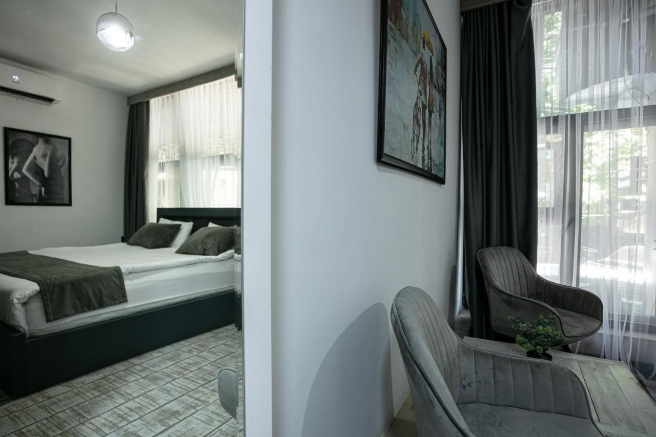 Monk House Hotel Yerevan Ngoại thất bức ảnh