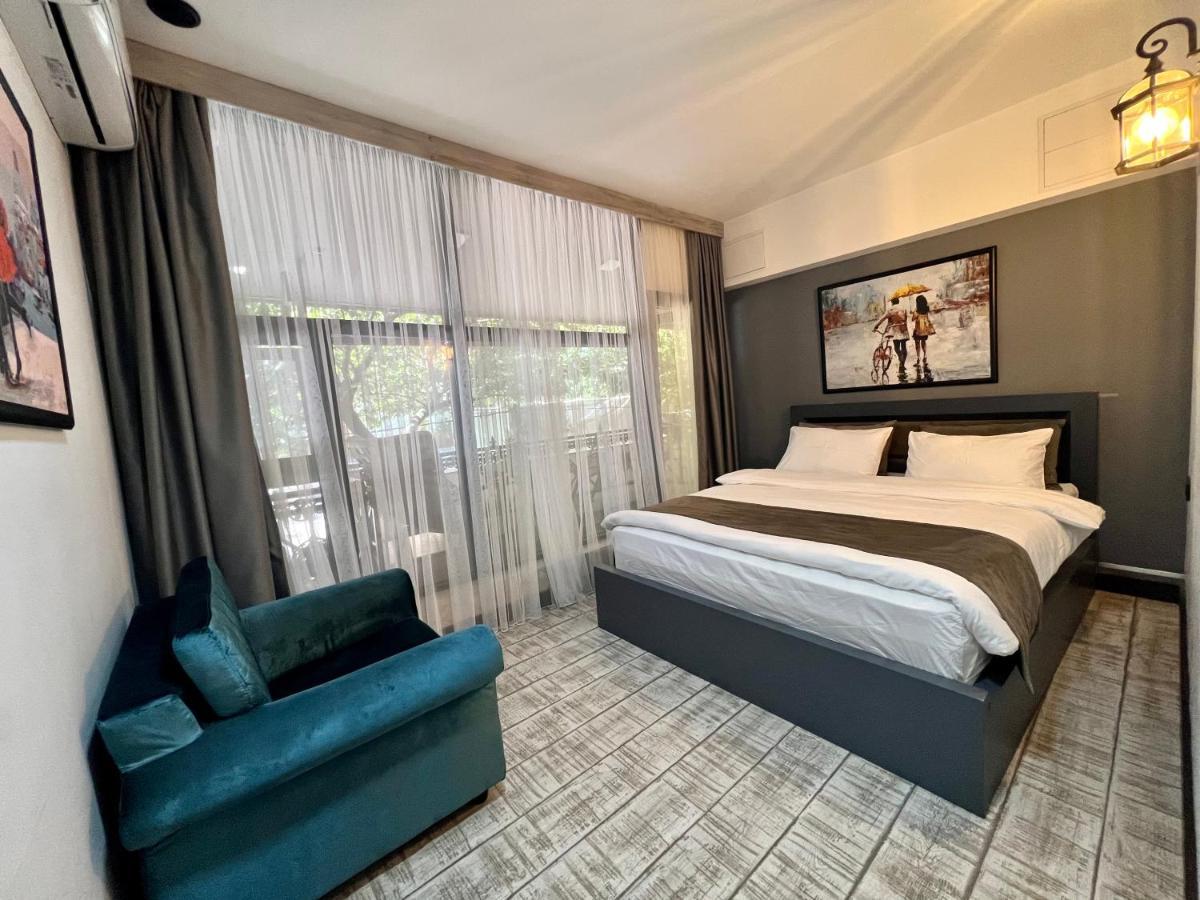 Monk House Hotel Yerevan Ngoại thất bức ảnh