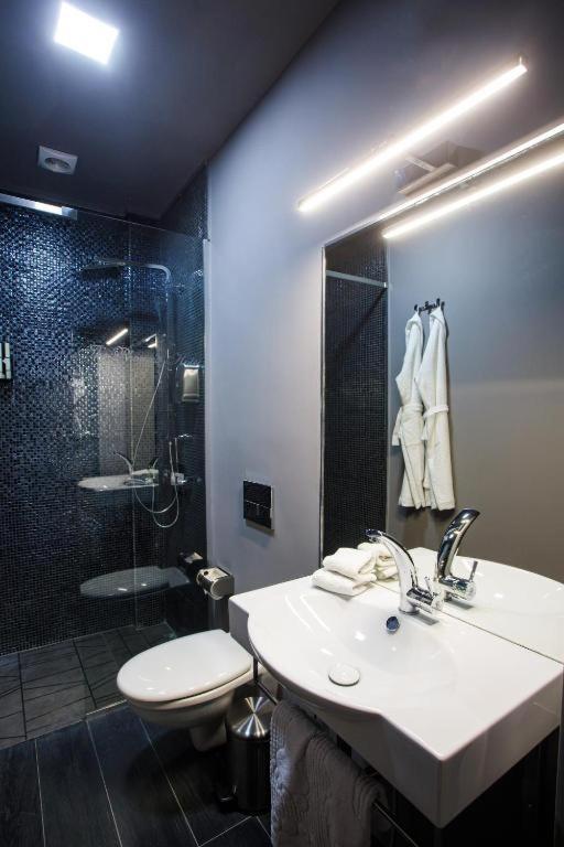 Monk House Hotel Yerevan Ngoại thất bức ảnh