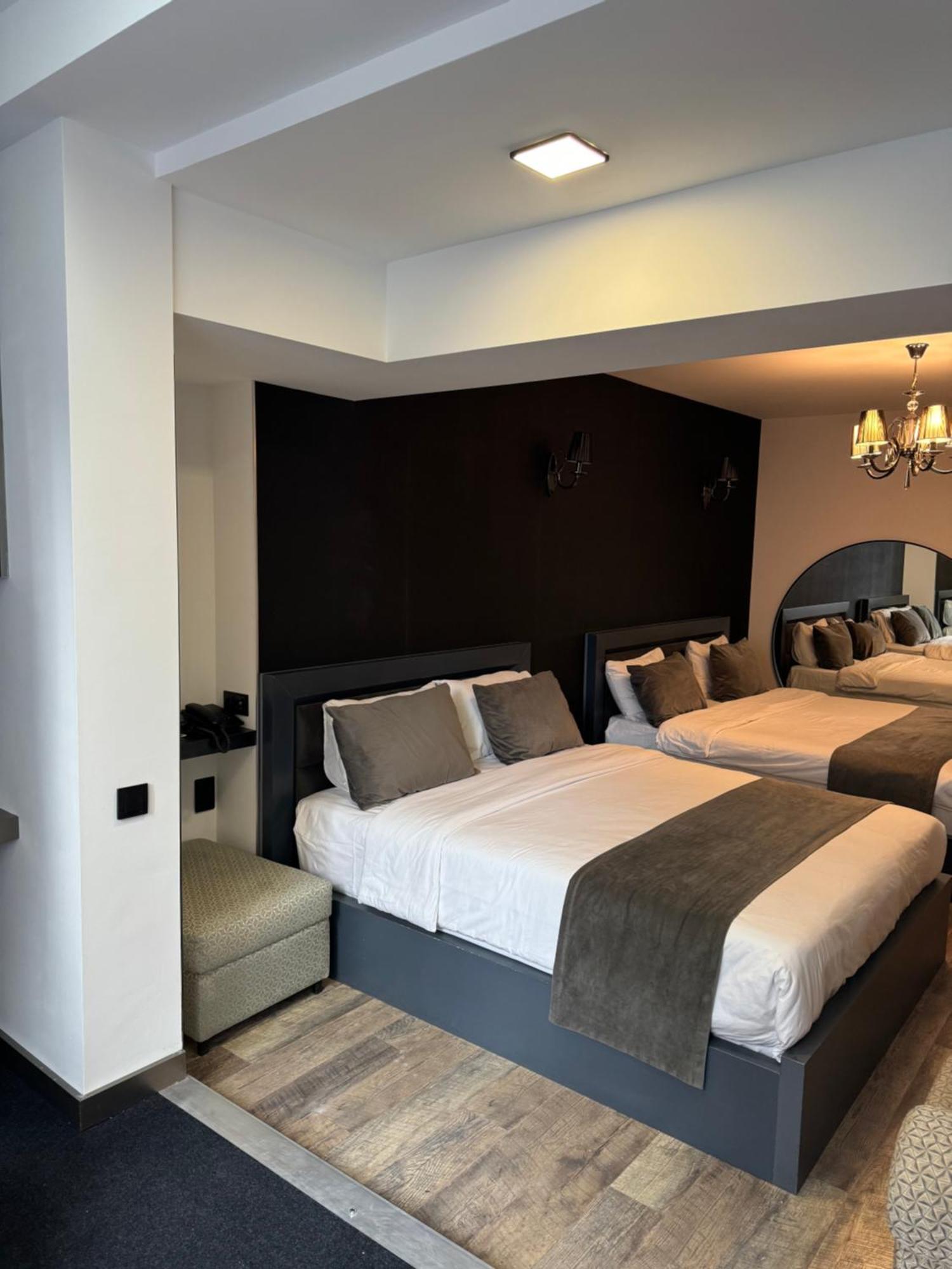 Monk House Hotel Yerevan Ngoại thất bức ảnh